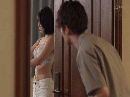 Vô tình thấy vợ bạn thay đồ và cái kết